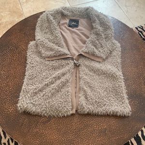 Authentic Jack ladies toggle close soft vest !